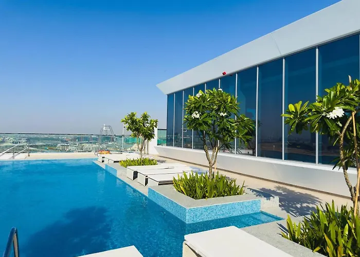 Elegant 2 Bed Plus Maids In Dt1 With Rooftop Pool