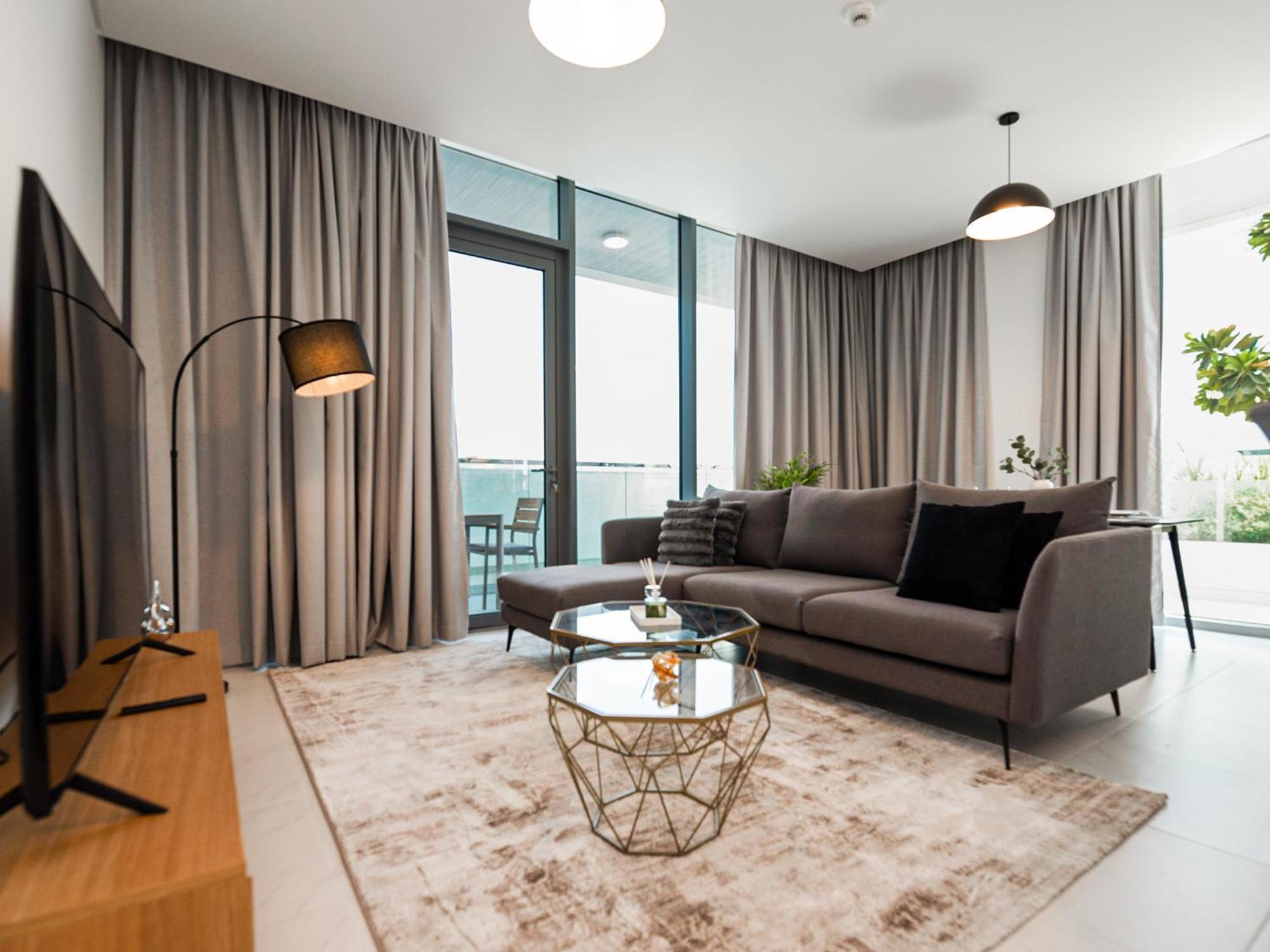 Apartment Elegant 2 Bed Maids In Dt1 With Rooftop Pool *